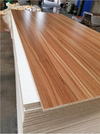 FSC veekindel kiudleht puiduspoon melamiinkattega vineerileht 18mm Jas vineer ehituseks