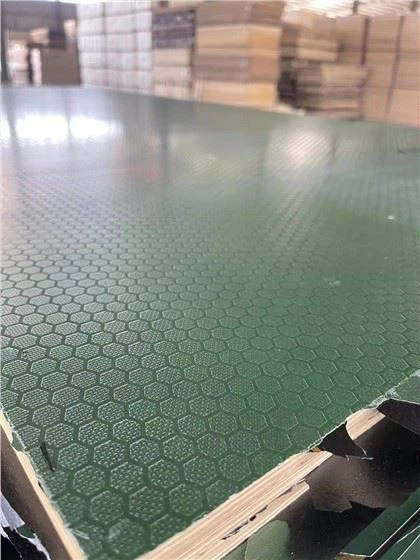 Kvaliteetne kilekattega vineer ehituseks