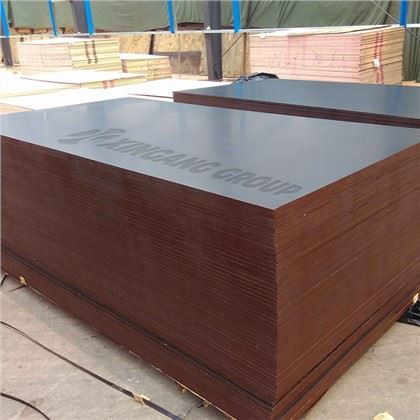 Kvaliteetne fenoolne WBP vineerist kilekattega vineer