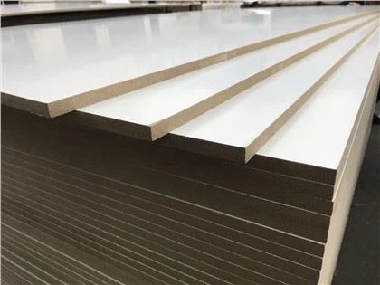 Valge melamiin MDF pardal